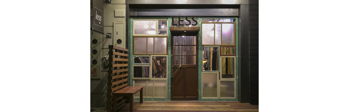 LESS SELECT SHOP-01